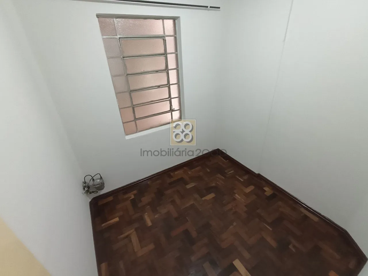 Apartment, 98 m², with wood or laminate floors — photo 14