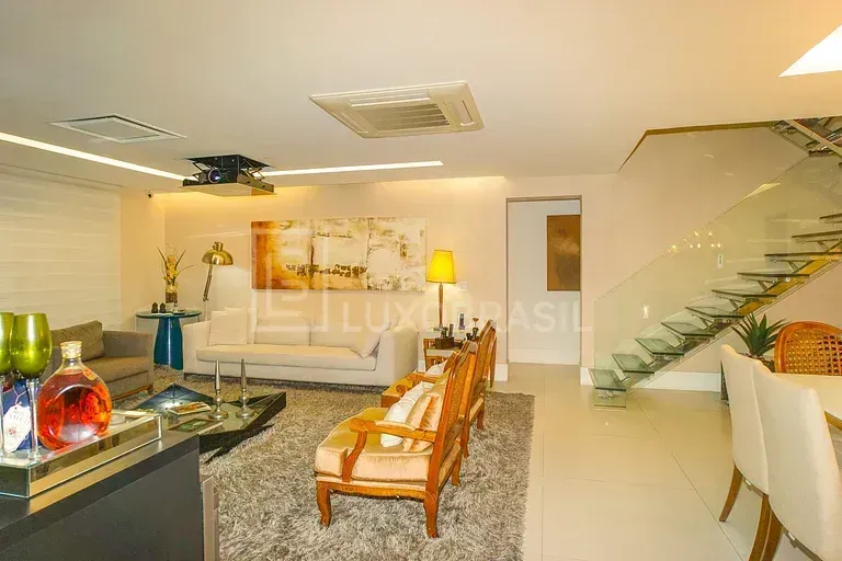 Cobertura sem mobília com 4 suítes e 360 m² — photo 2