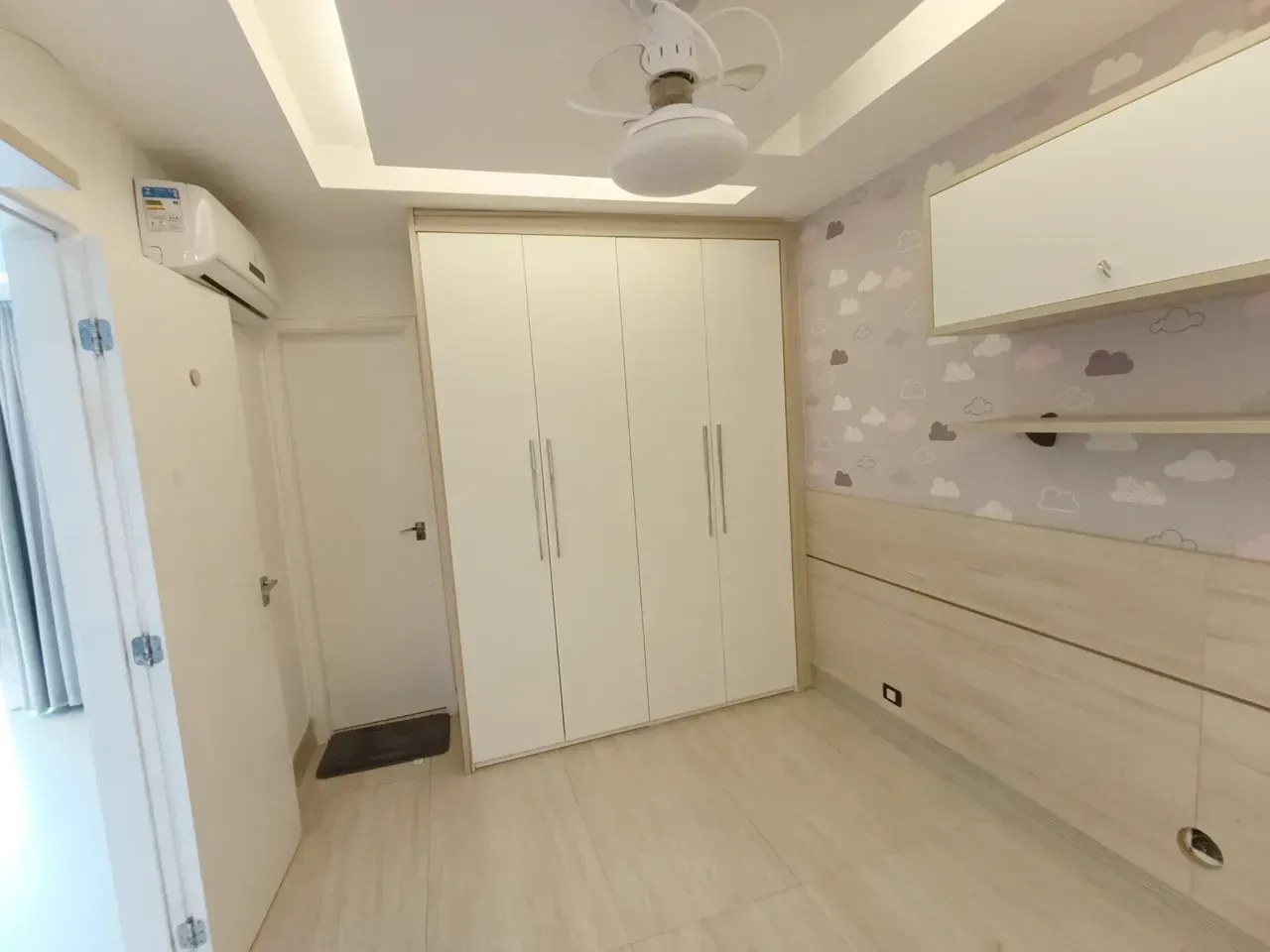 Apartamento com cozinha fechada e 4 banheiros — photo 10