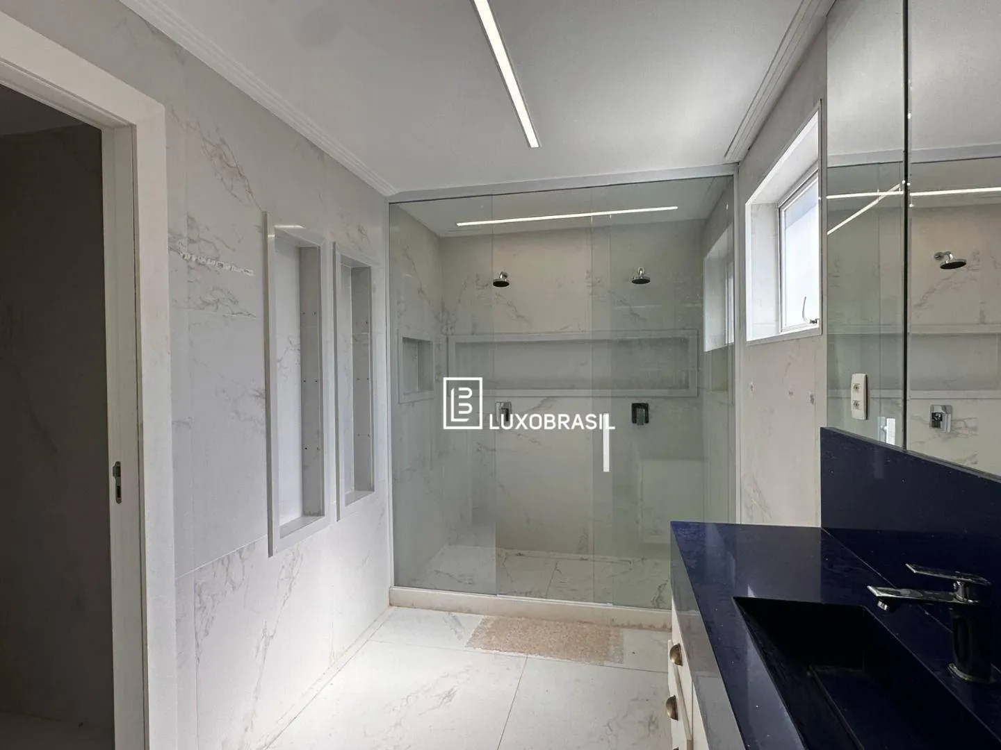 House with 7 bedrooms and 700 m², gas kitchen — photo 51