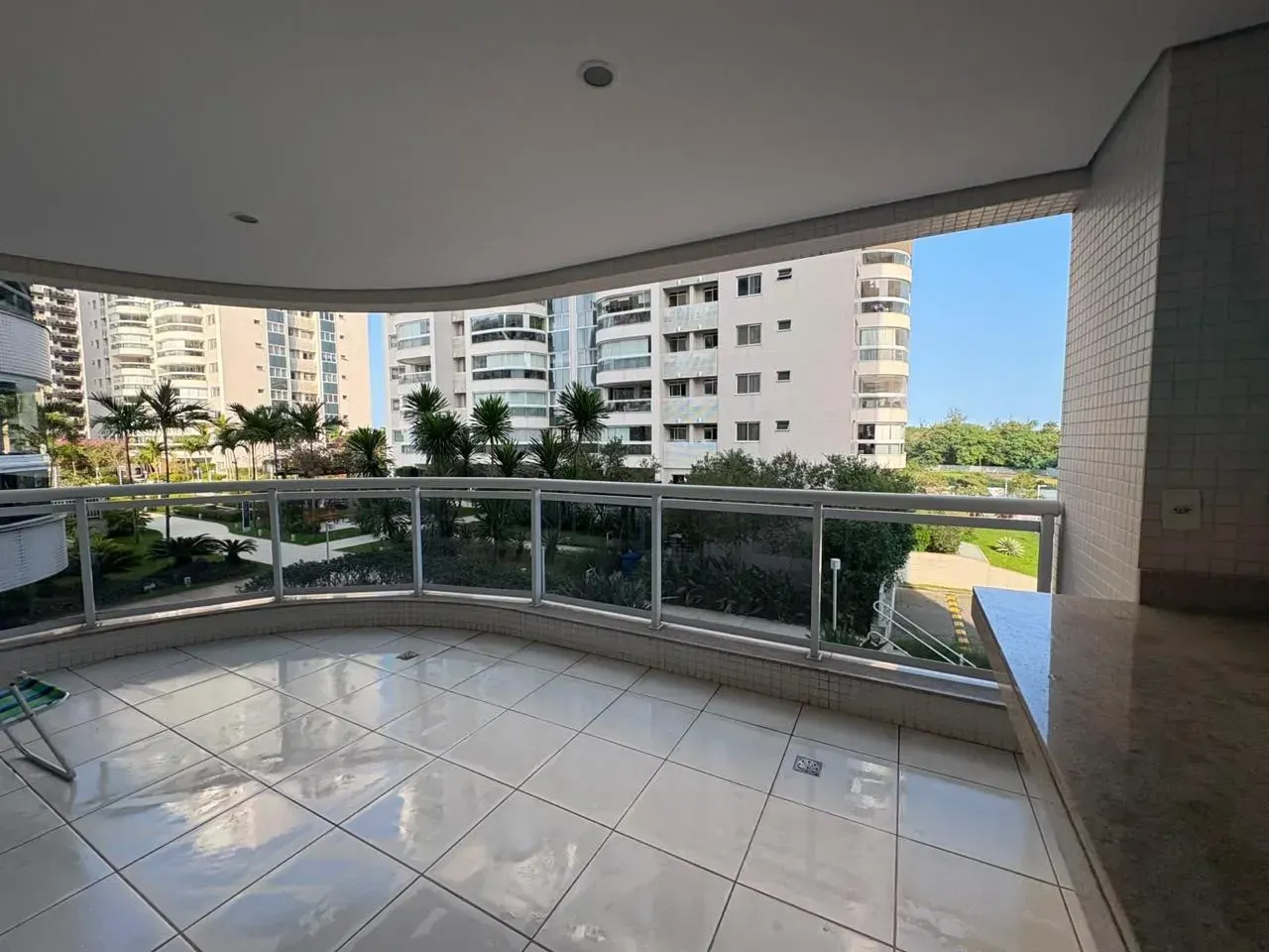 Apartamento de 2 quartos e 3 banheiros com 85 m² — photo 4