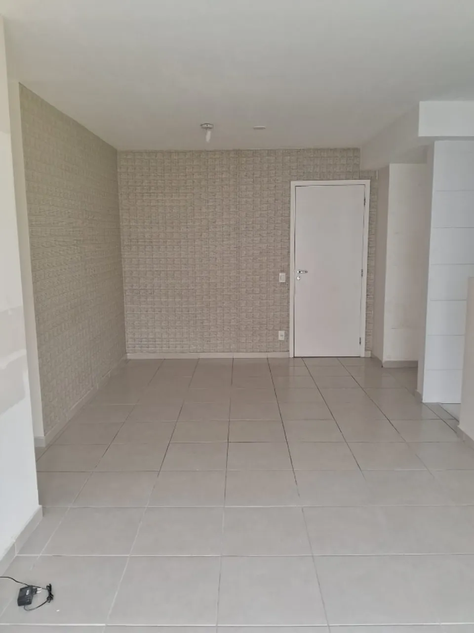 2-bedroom 2-bath apartment with integrated kitchen — photo 15