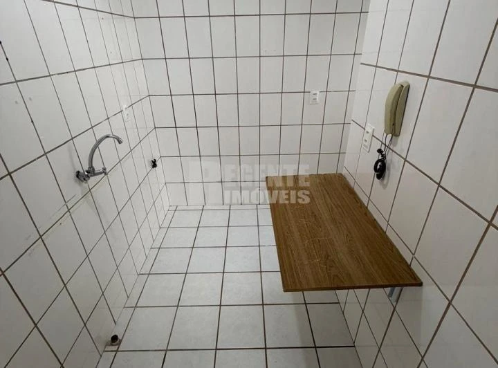 2-bedroom apartment with a separate closed kitchen — photo 2