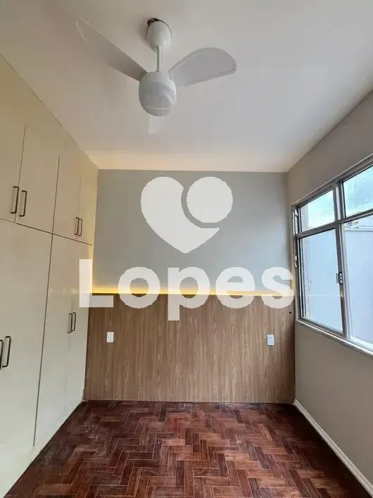 2-bedroom apartment with 1 suite and separate kitchen — photo 6
