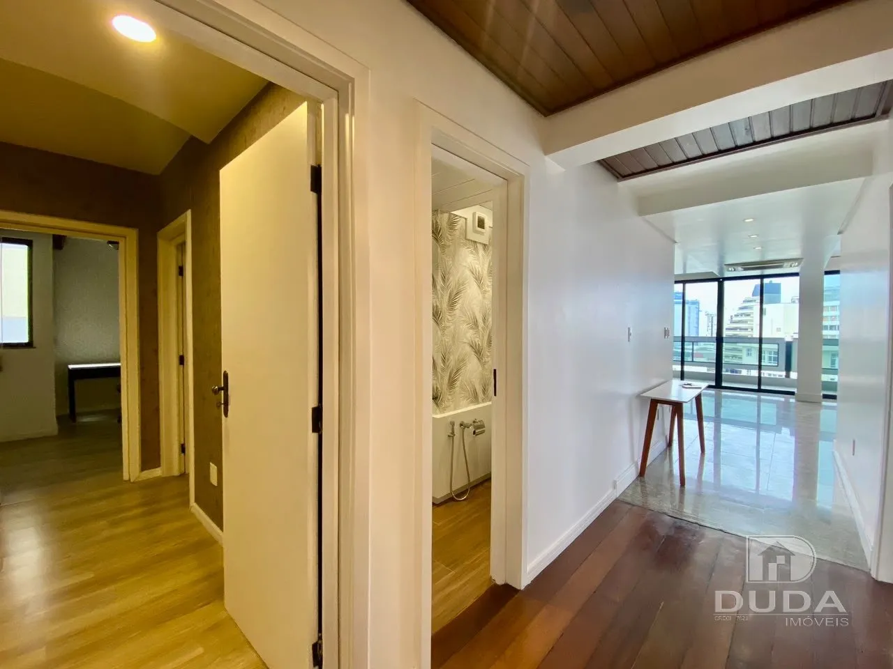 200 m² apartment with a bathtub and floor-to-ceiling windows — photo 31