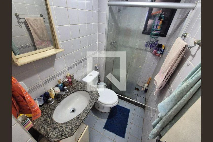 Furnished 3-bedroom apartment with glass balcony — photo 16