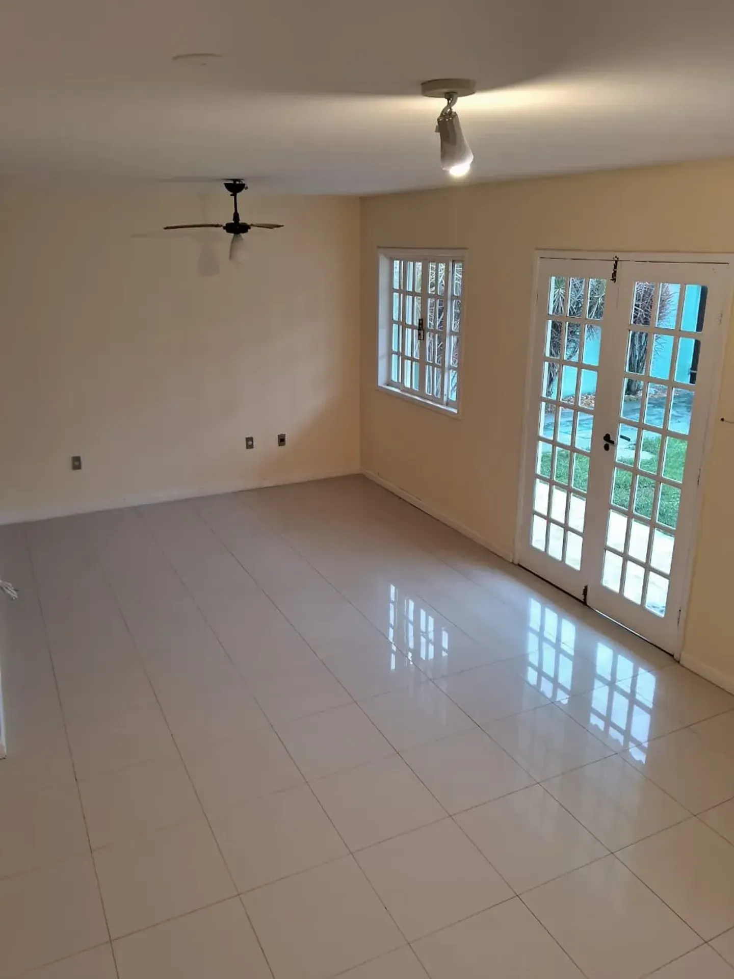 House, 250 m², with a walk-in closet — photo 20
