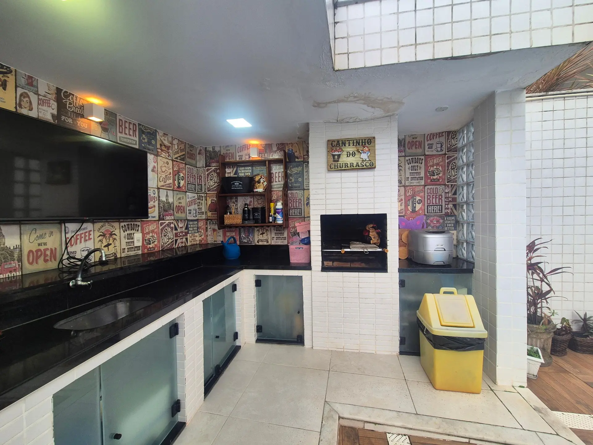 Garden in a 5-bedroom house, 400 m² — photo 29