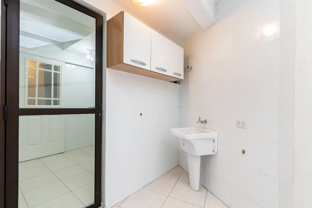 Unfurnished house with 4 bedrooms and 150 m² — photo 36