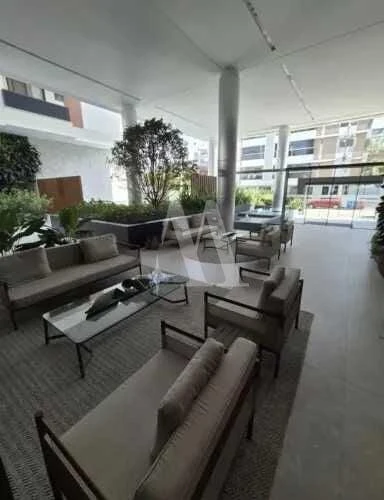 170 m² apartment with 3 en-suite bedrooms and 2 parking