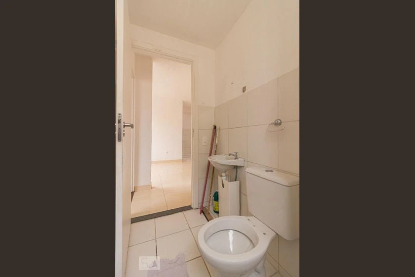 Apartamento sem mobília com cozinha fechada e 2 quartos — photo 47