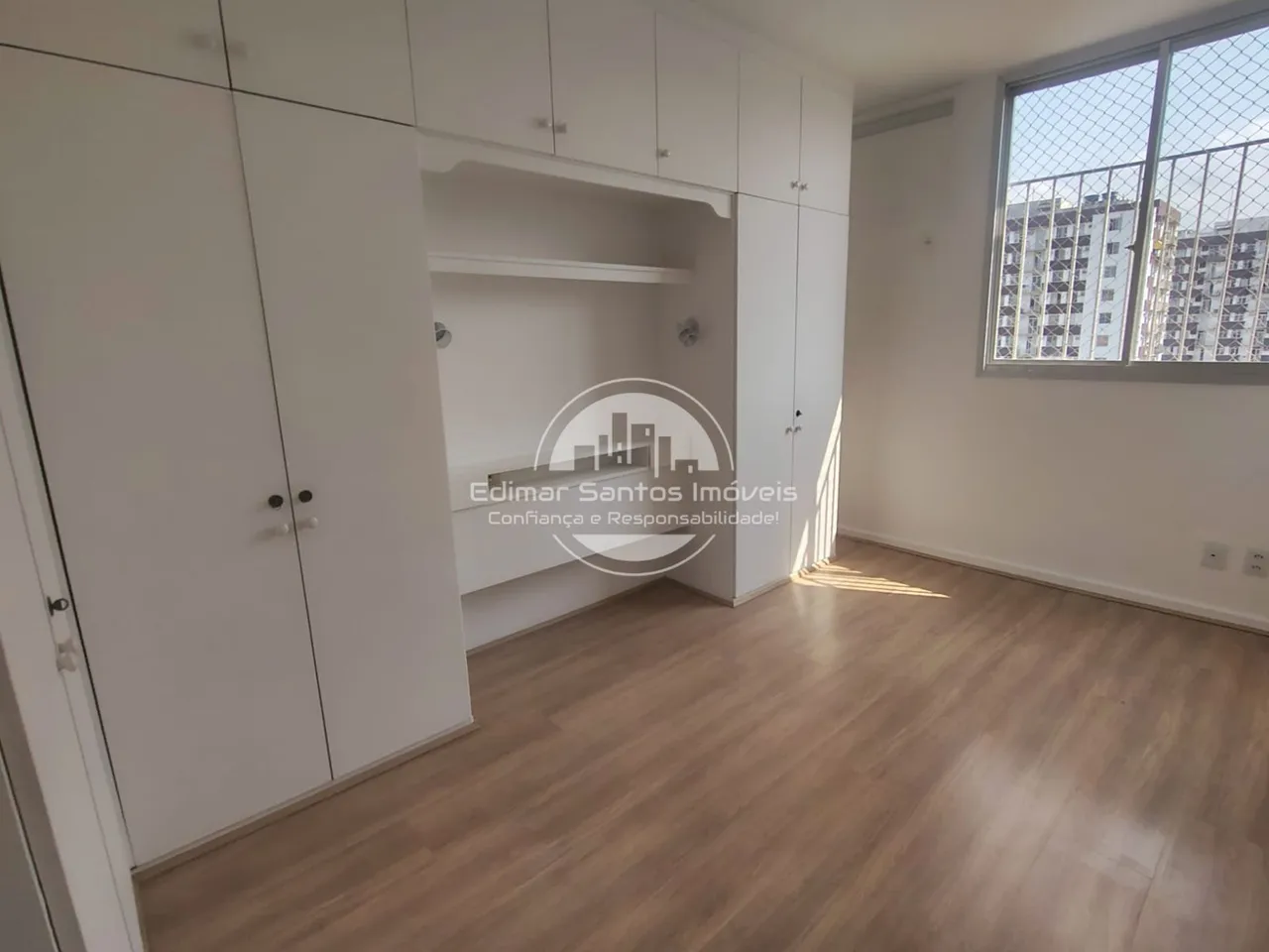 Apartamento con 2 dormitorios y cocina cerrada — photo 3