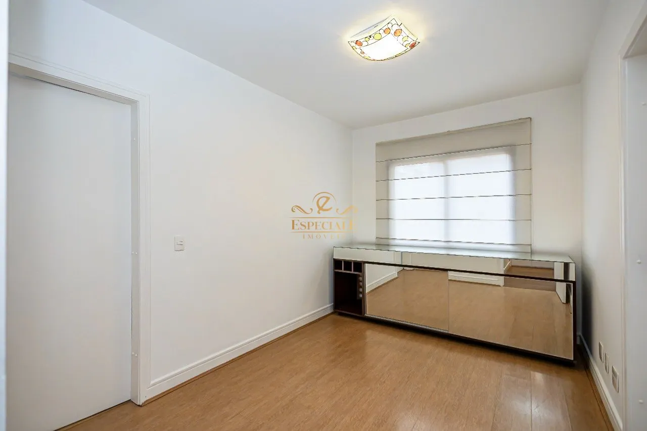 Apartment with 3 en-suite bedrooms and balcony — photo 11