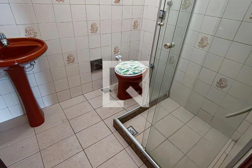 Casa de 420 m² com 4 quartos, 3 vagas e quintal — photo 16