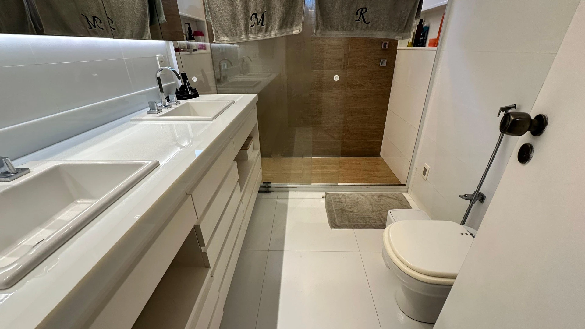 Furnished house, 360 m², with a walk-in closet — photo 10