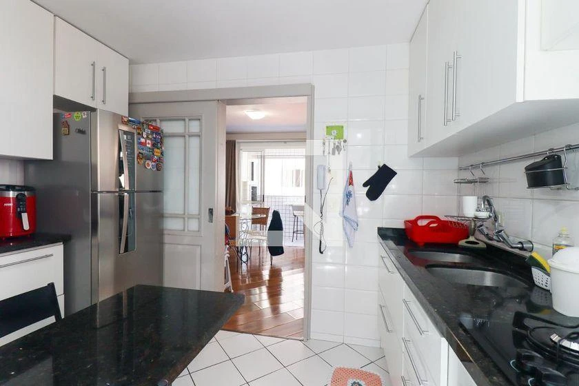 2-bedroom apartment with a grill on the balcony — photo 7