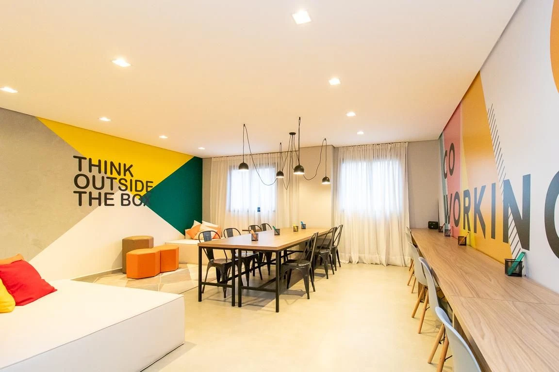 Furnished studio, 20 m², with floor-to-ceiling windows — photo 17