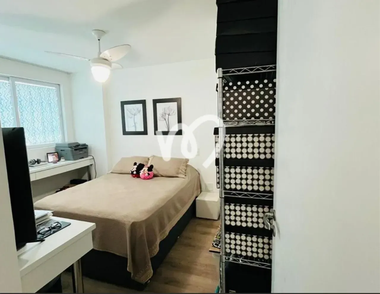 Furnished 2-bedroom apartment with open-plan kitchen — photo 14