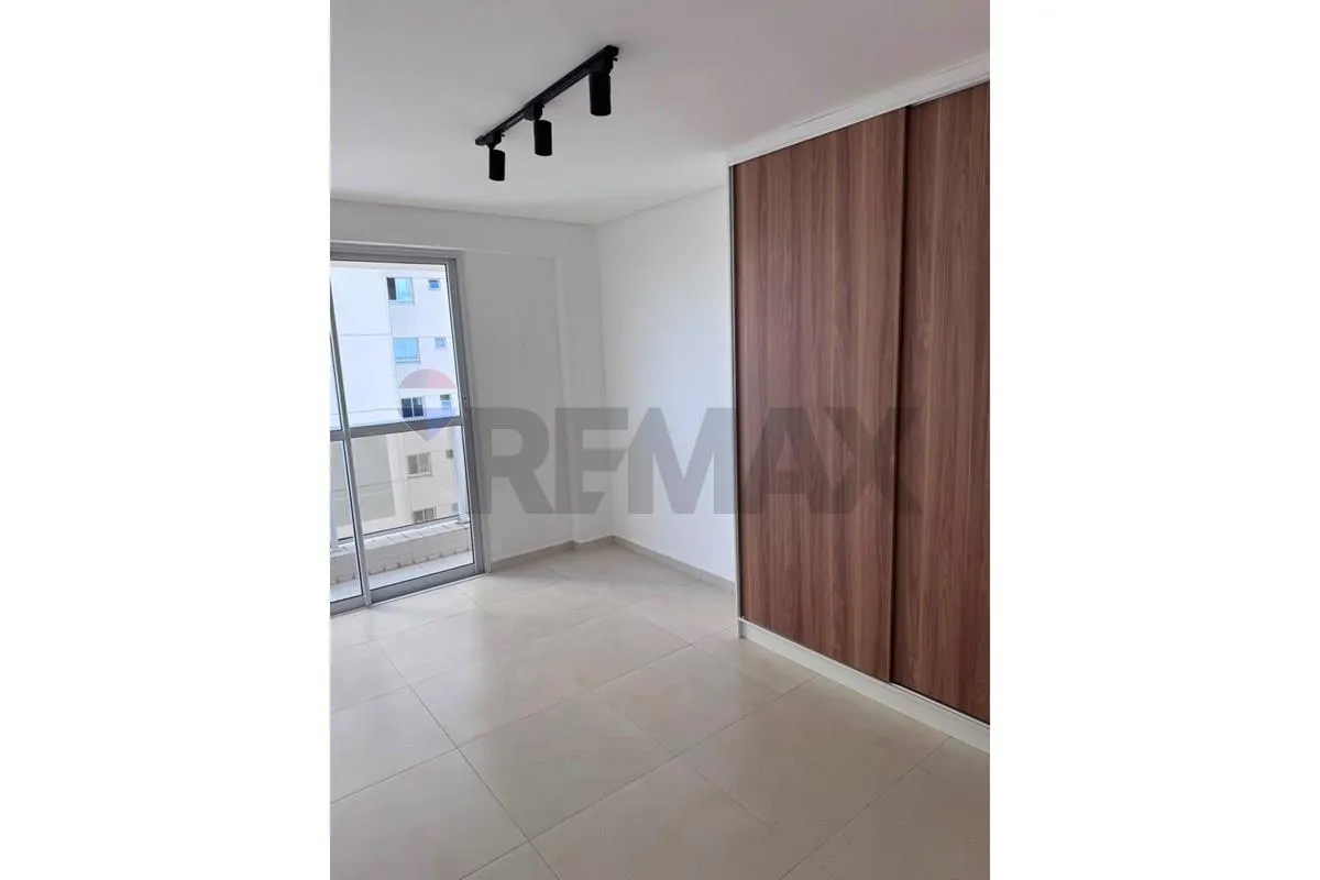 Квартира 92 м² с 3 спальнями и 2 парковочными местами — photo 17