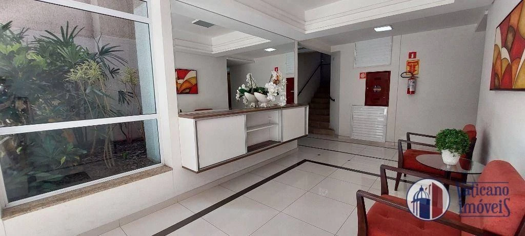 Wood or laminate floors in a 2-bedroom apartment, 55 m² — photo 25
