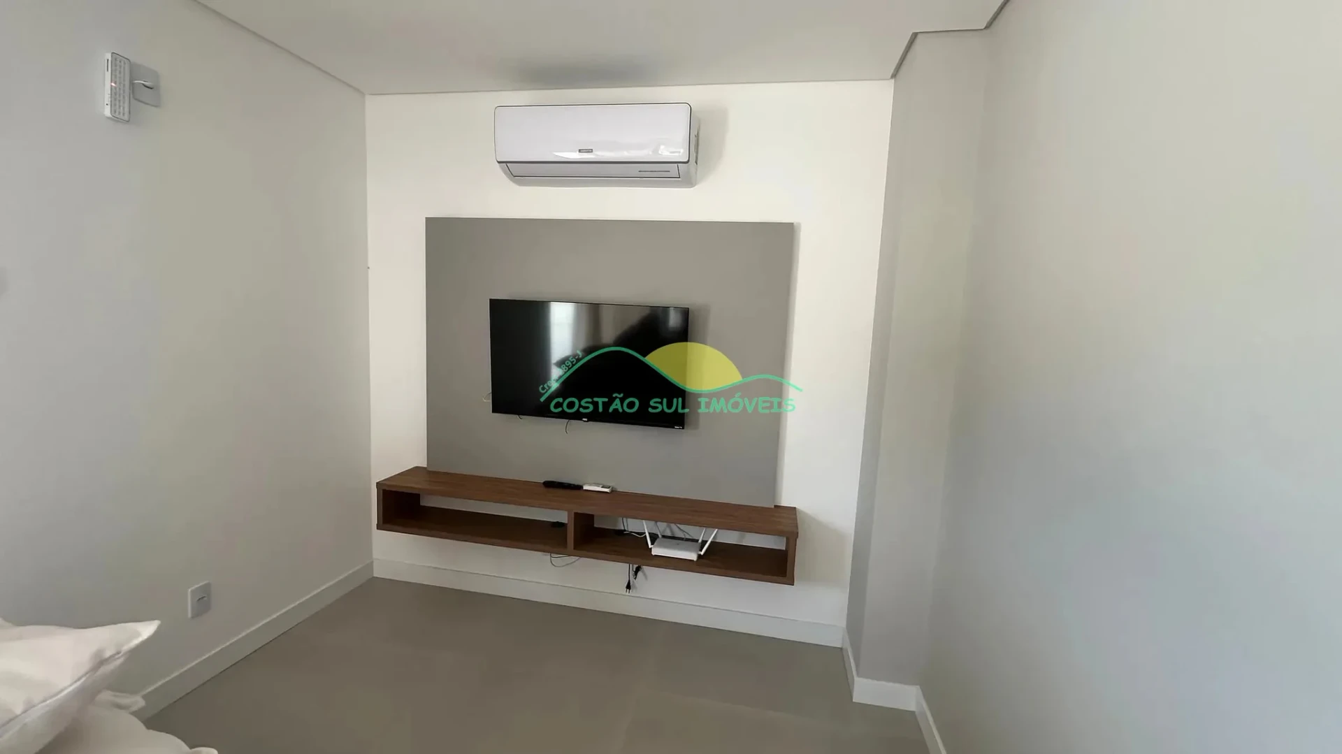 Furnished 55 m² apartment with open-plan kitchen — photo 19