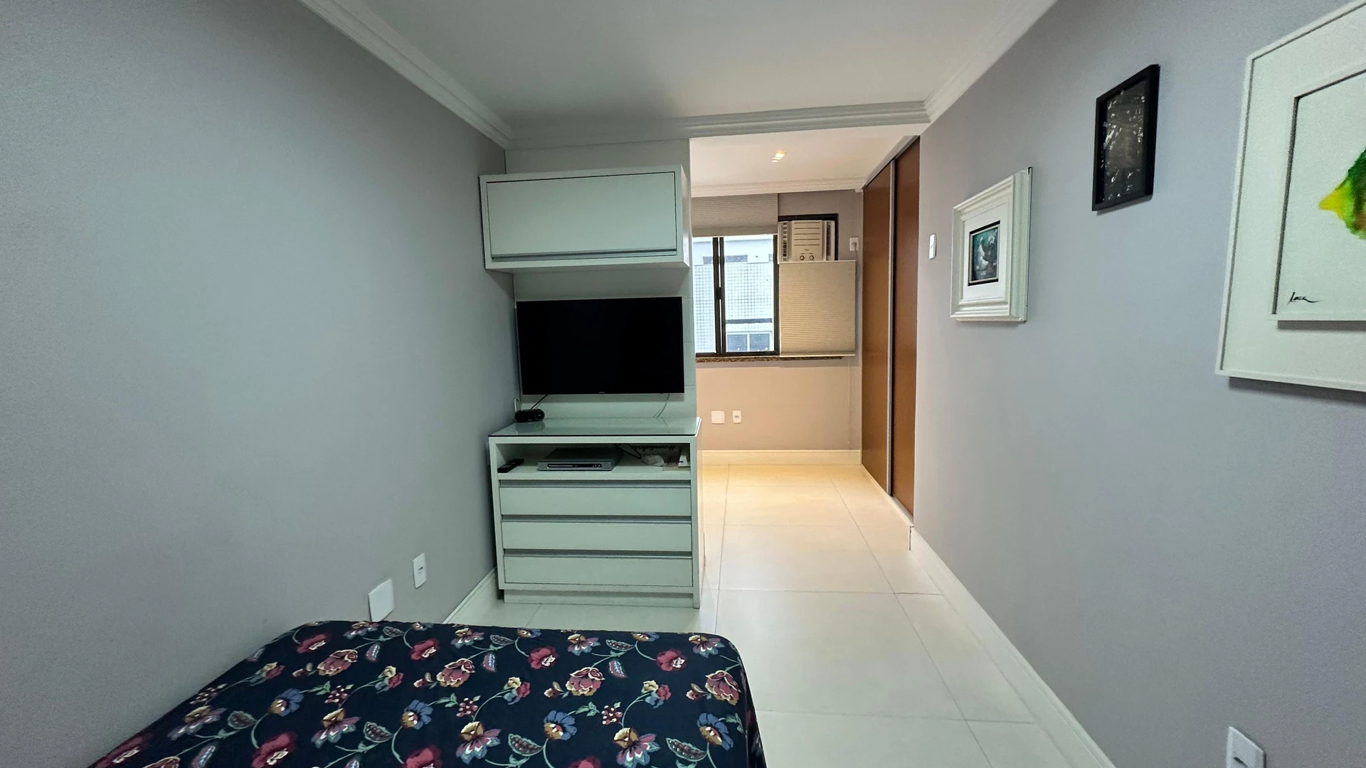 300 m² apartment with a washing machine and a dishwasher — photo 18