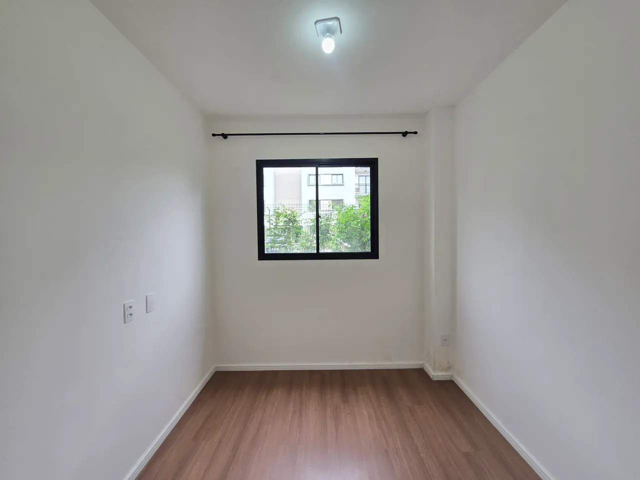 Garden apartment with 2 bedrooms and 1 bathroom — photo 41