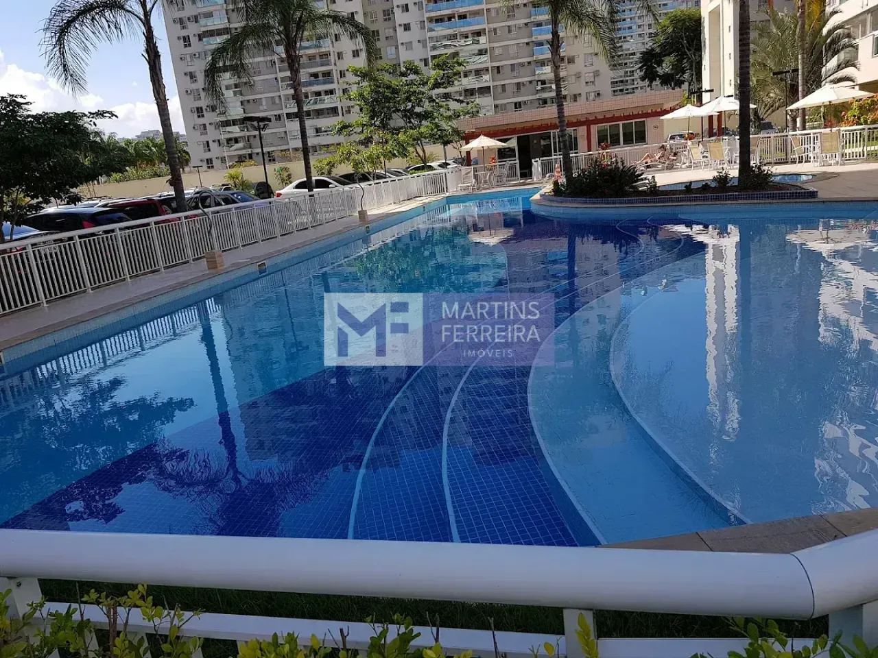 2-bedroom apartment with 2 bathrooms and a balcony — photo 9