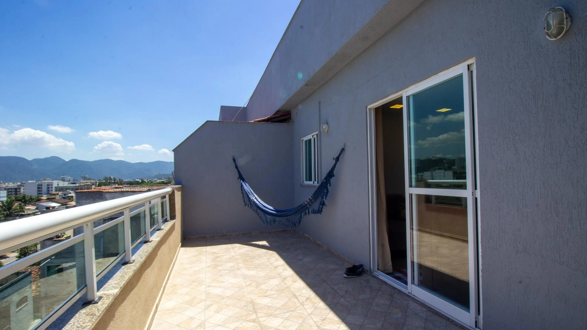 Apartamento mobiliado de 3 quartos com varanda e vista — photo 5