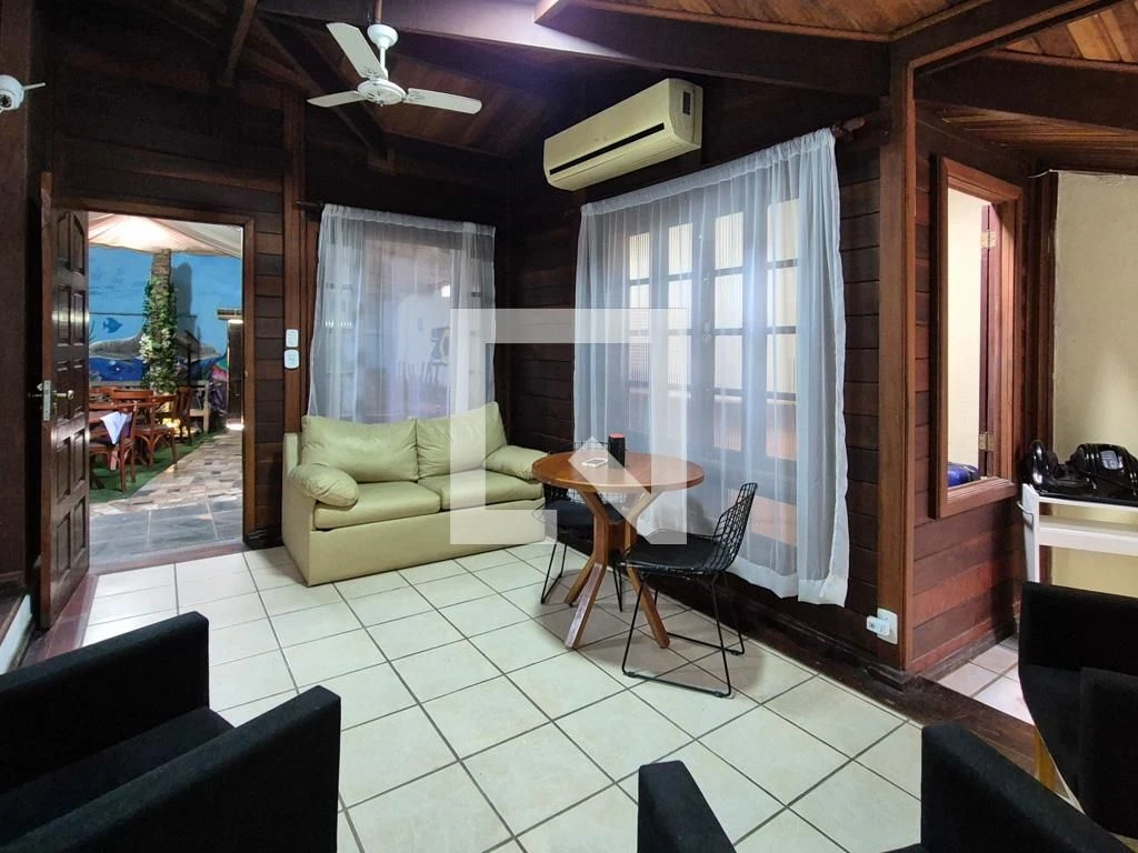 Casa mobiliada com 3 quartos e jardim privativo — photo 35