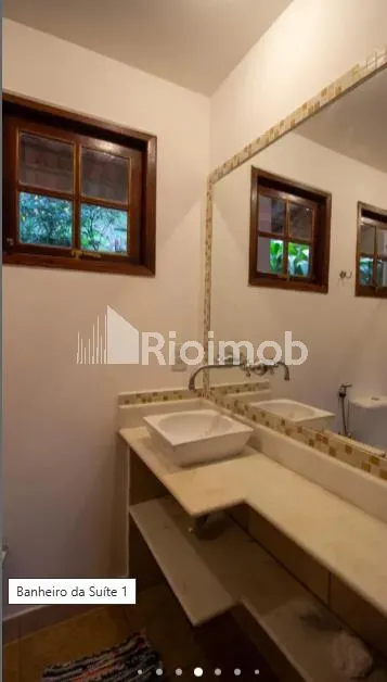 Casa de 4 dormitorios con 4 baños y parrilla embutida — photo 26