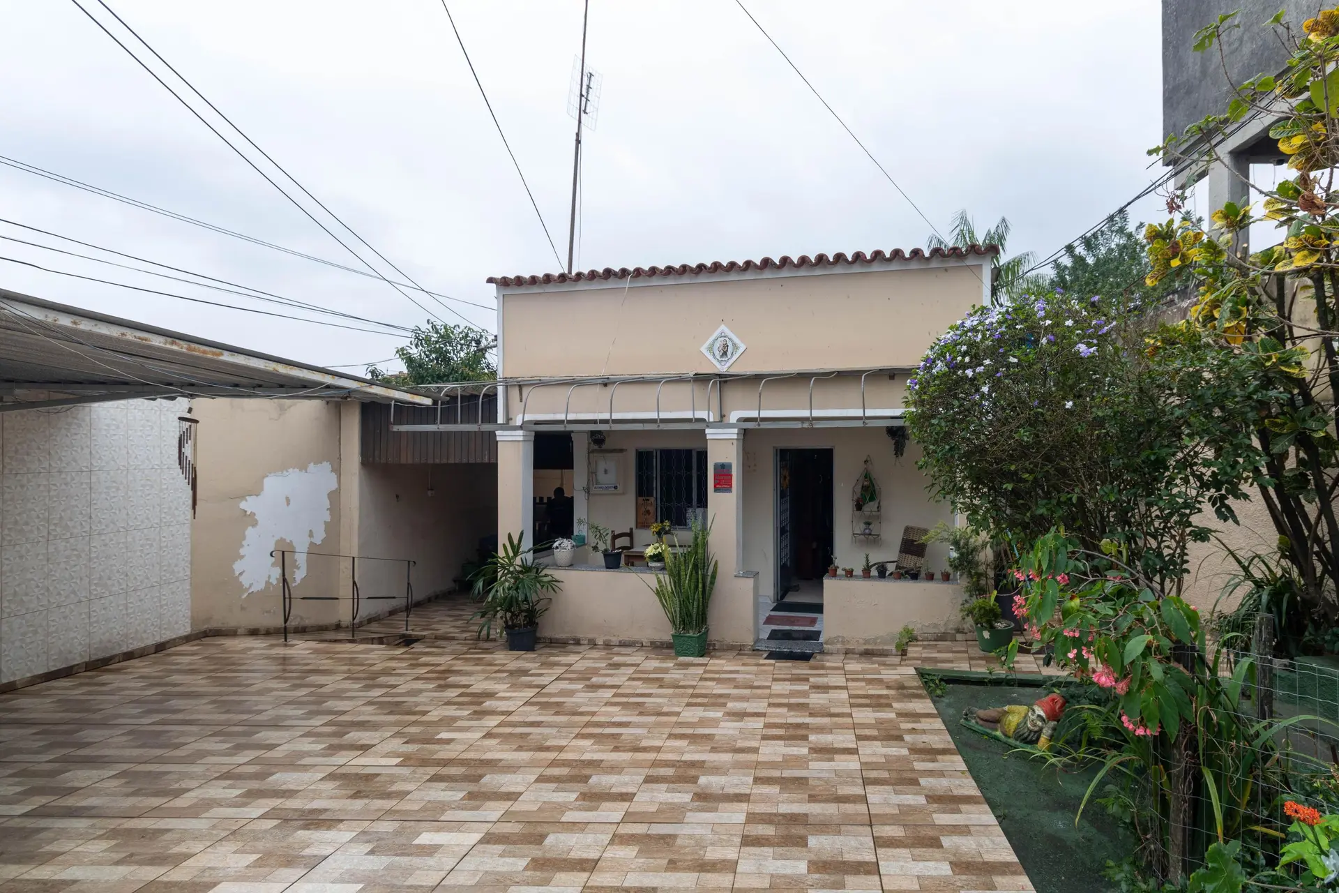 Casa amueblada con 6 dormitorios, 3 baños y jardín propio — photo 93