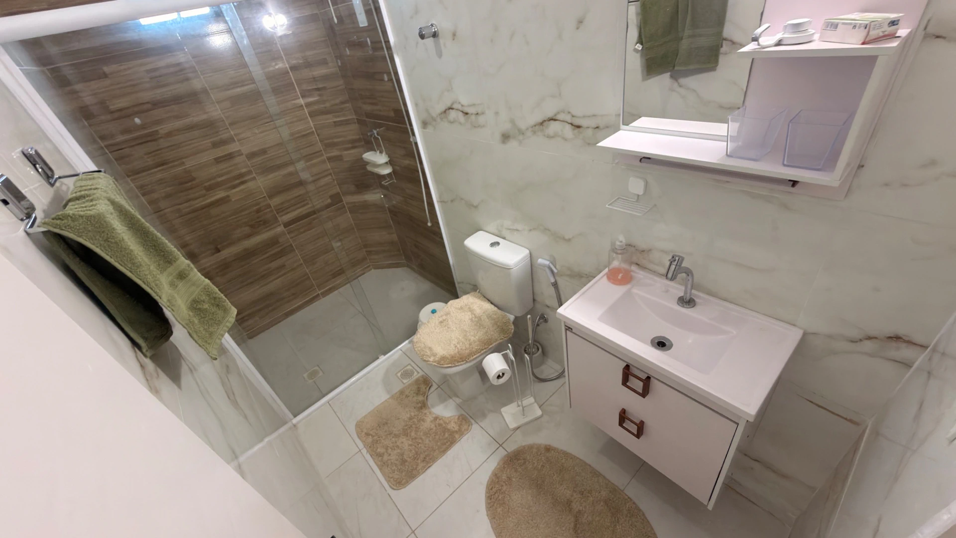 140 m² apartment with a water view and a home office — photo 13