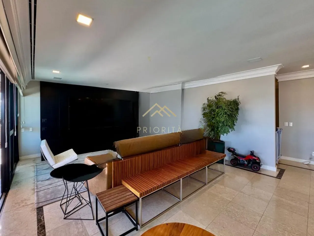 Duplex penthouse with 4 bedrooms and 5 bathrooms — photo 41