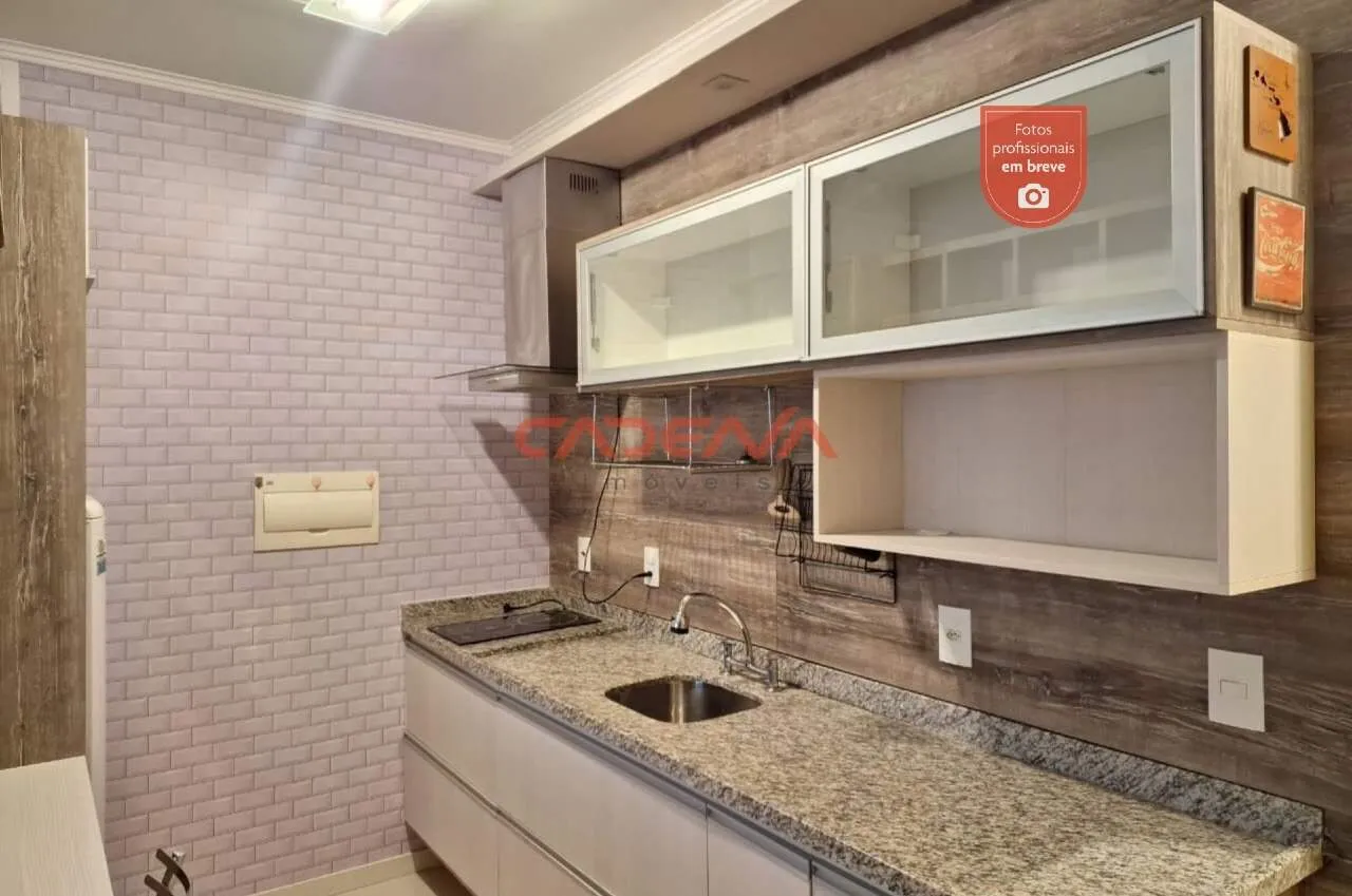 Furnished 44 m² studio with an open-plan kitchen — photo 2
