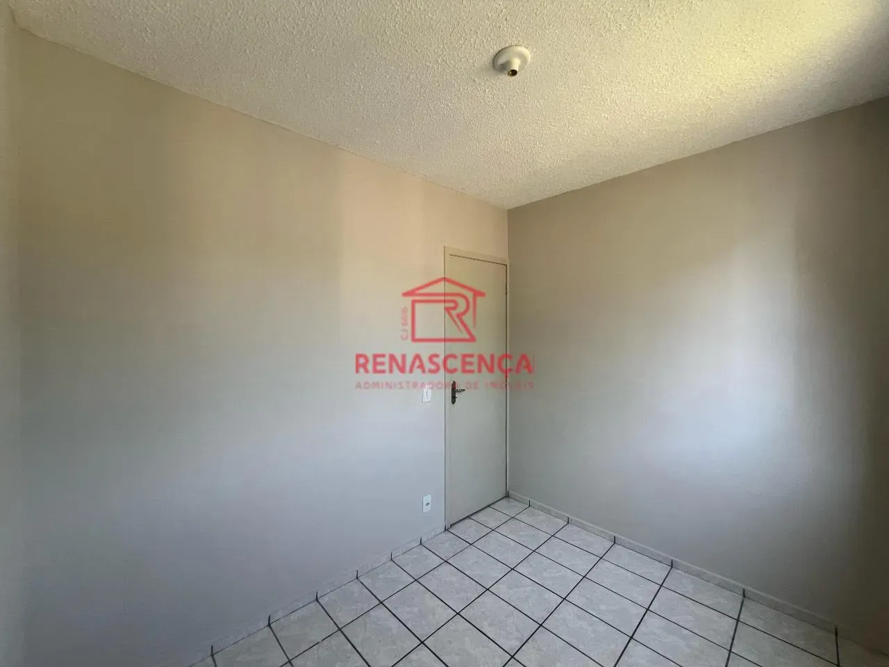 2-bedroom apartment in a building with a pool — photo 22