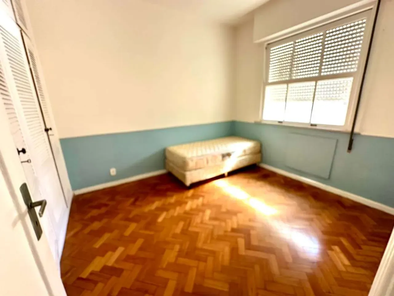 Furnished 142 m² apartment with 3 bedrooms — photo 24