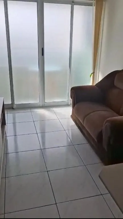 Furnished 1-bedroom apartment with balcony — photo 2