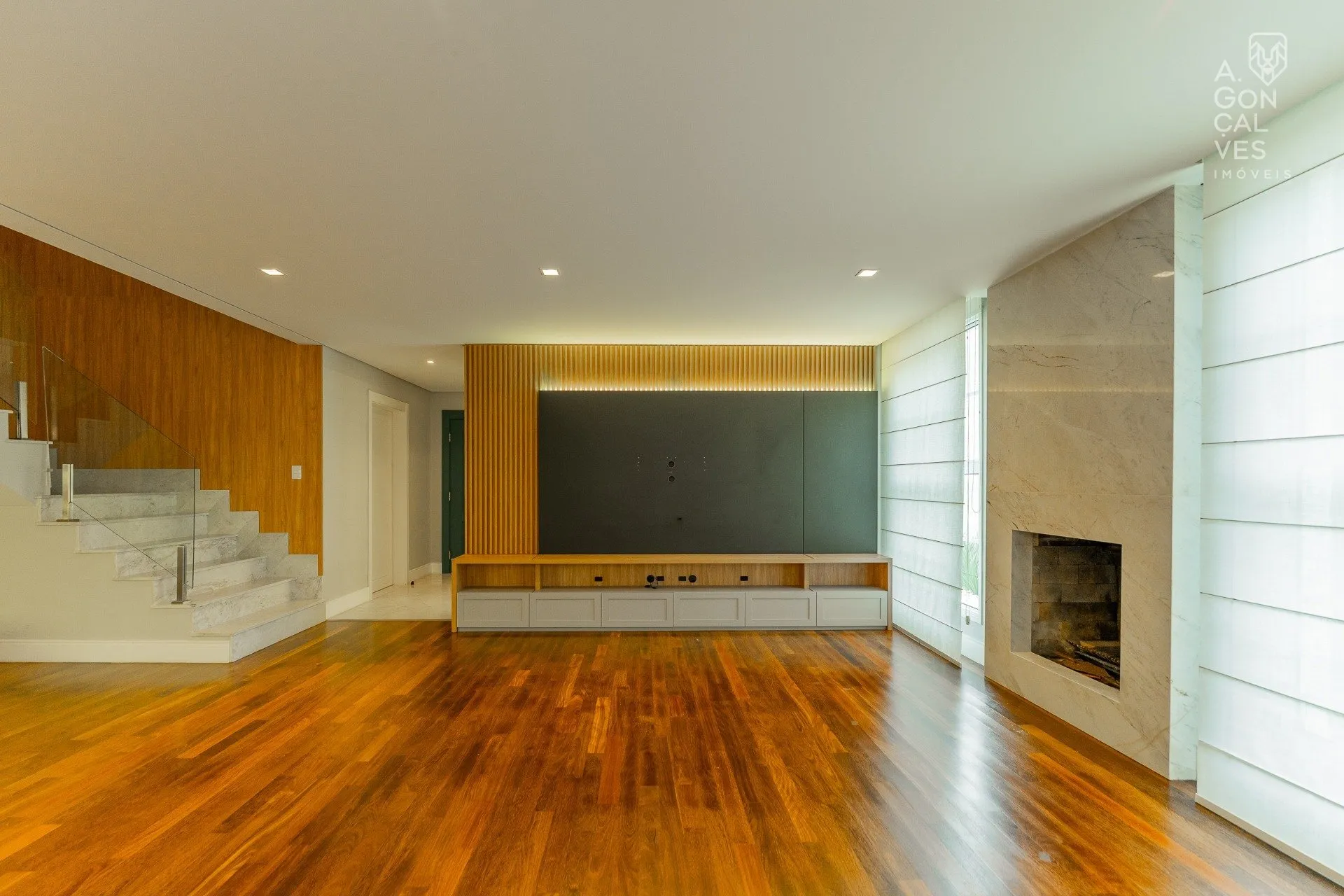 House with 4 bedrooms and 5 bathrooms, 5 parking spots — photo 6
