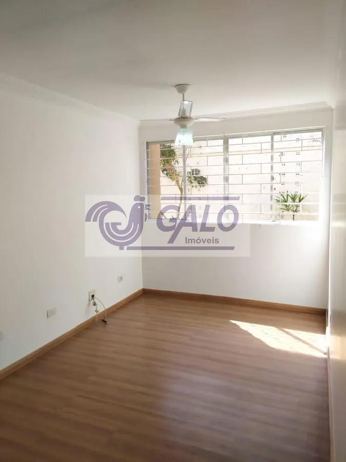 Wood or laminate floors in a 2-bedroom apartment, 51 m² — photo 5