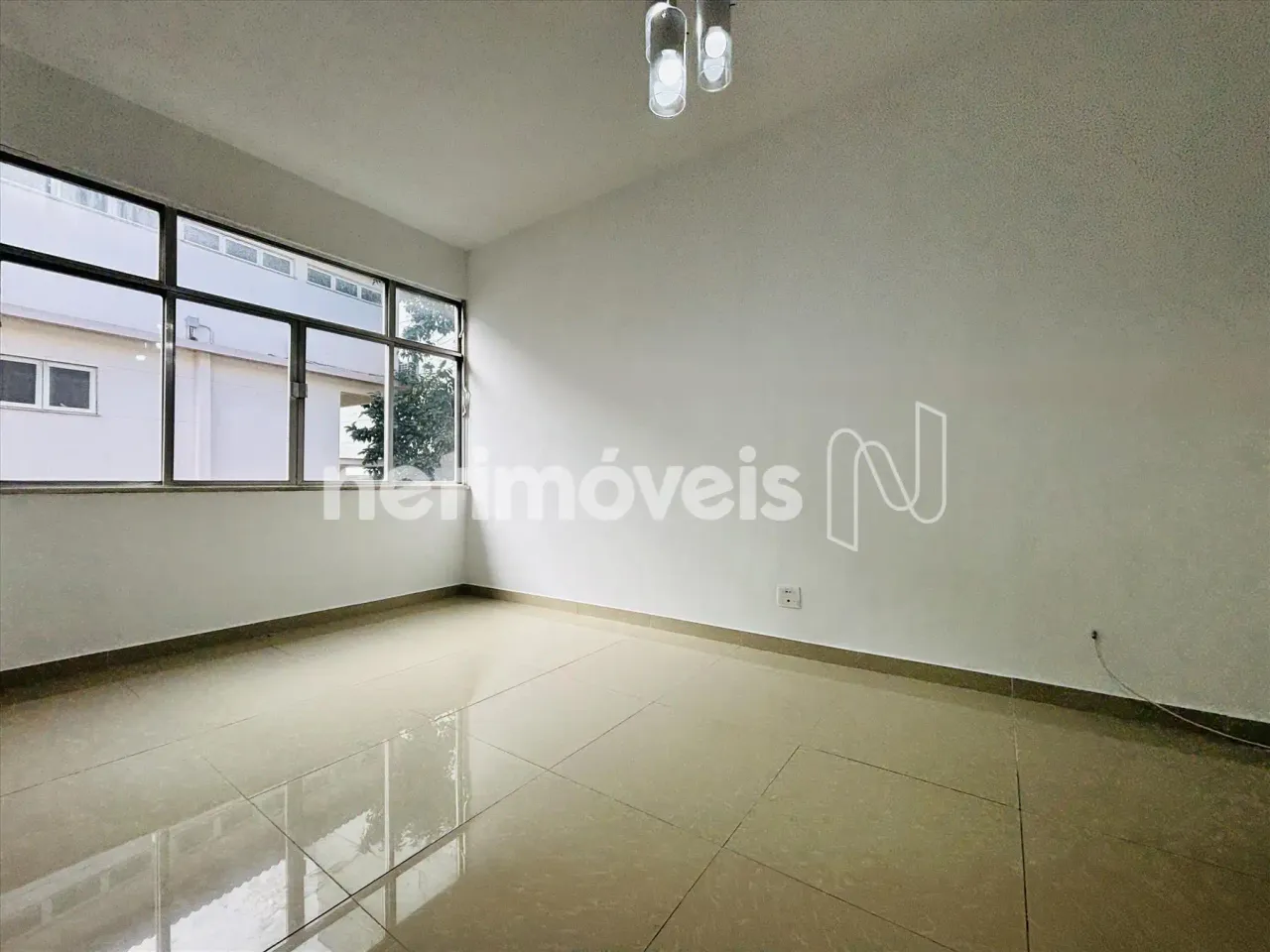 Apartamento com 2 quartos, cozinha separada e 1 banheiro — photo 8