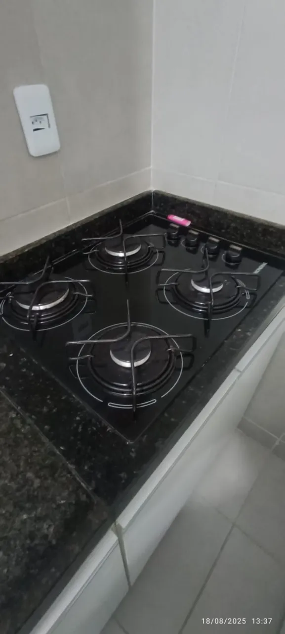 Apartamento amueblado con 2 dormitorios y cocina abierta