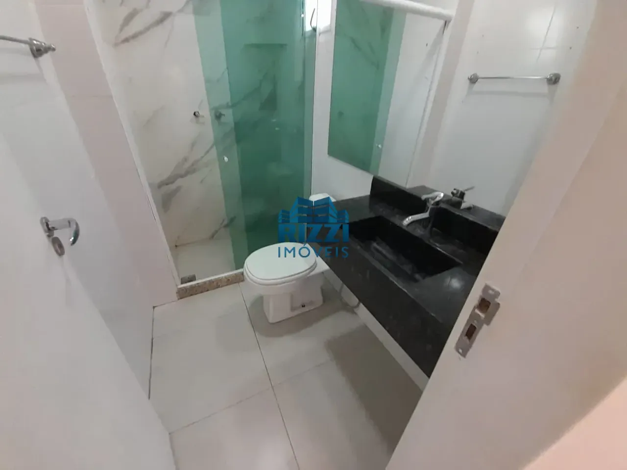 Apartamento com 3 quartos e 5 banheiros com terraço — photo 16