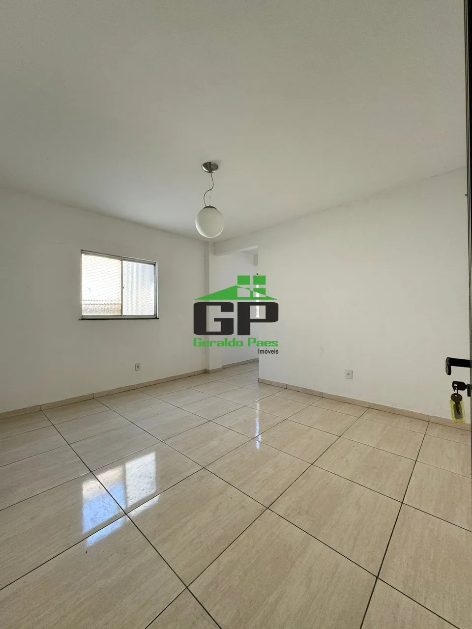 1-bedroom apartment with open-plan kitchen and balcony — photo 17