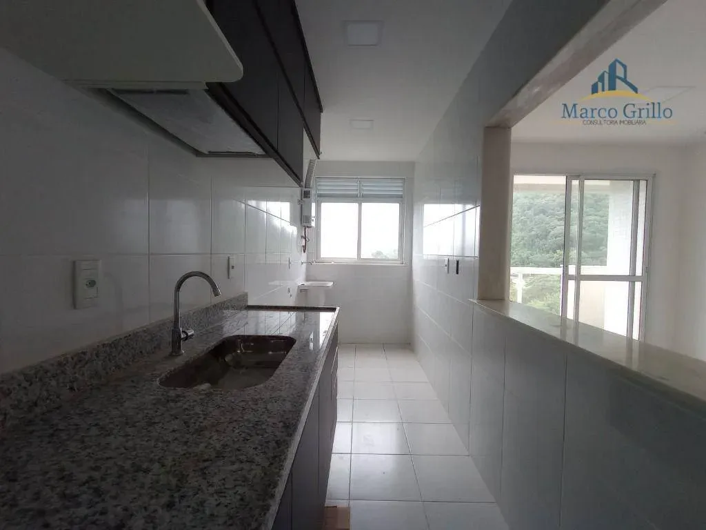 Apartamento de 1 dormitorio con balcón y lavabo — photo 15