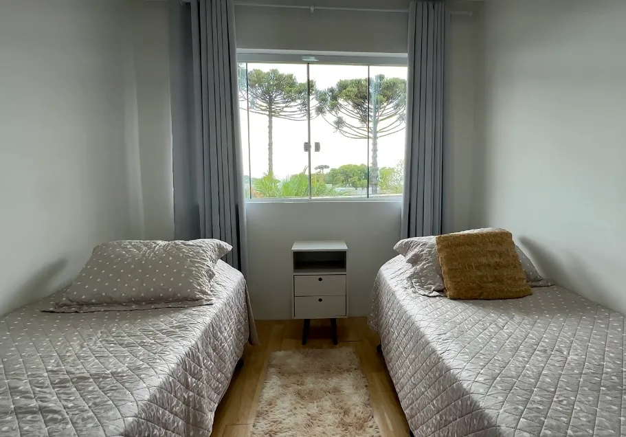 Furnished home with open-plan kitchen and 3 bedrooms — photo 20