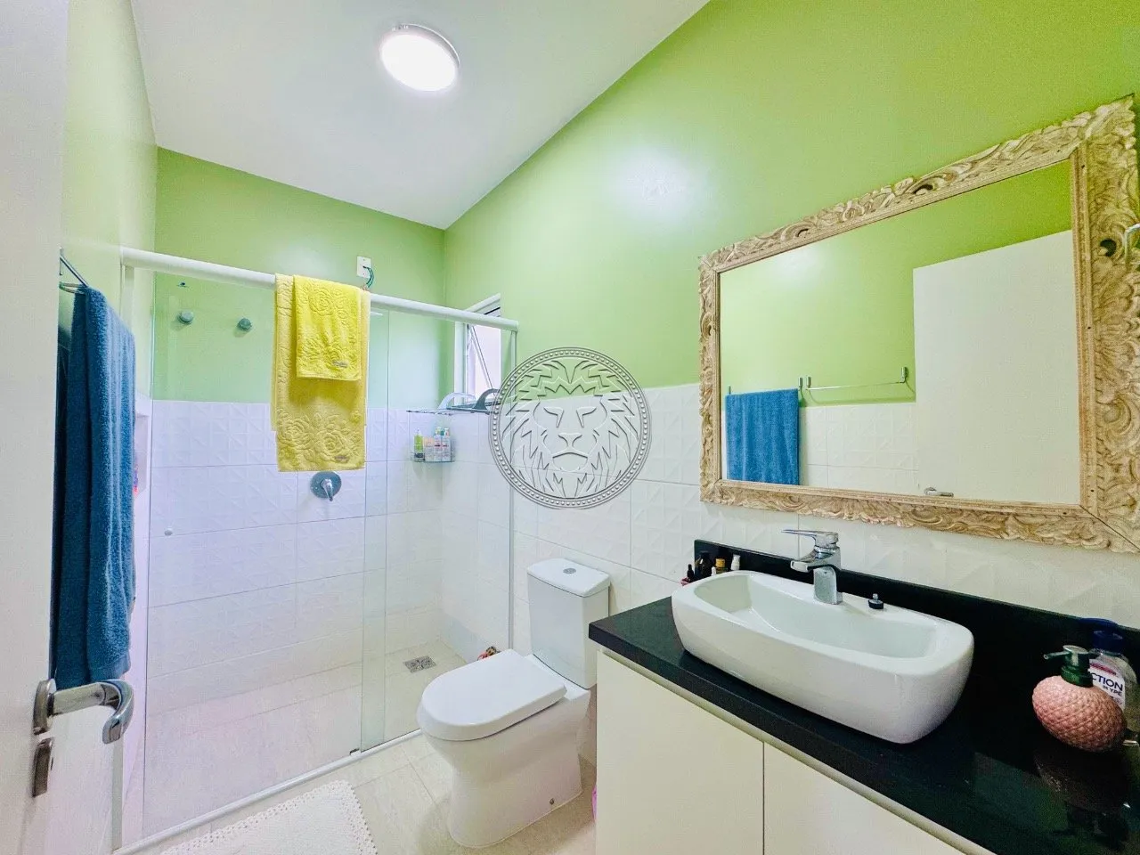 Casa de 220 m² con 3 suites y balcón — photo 13