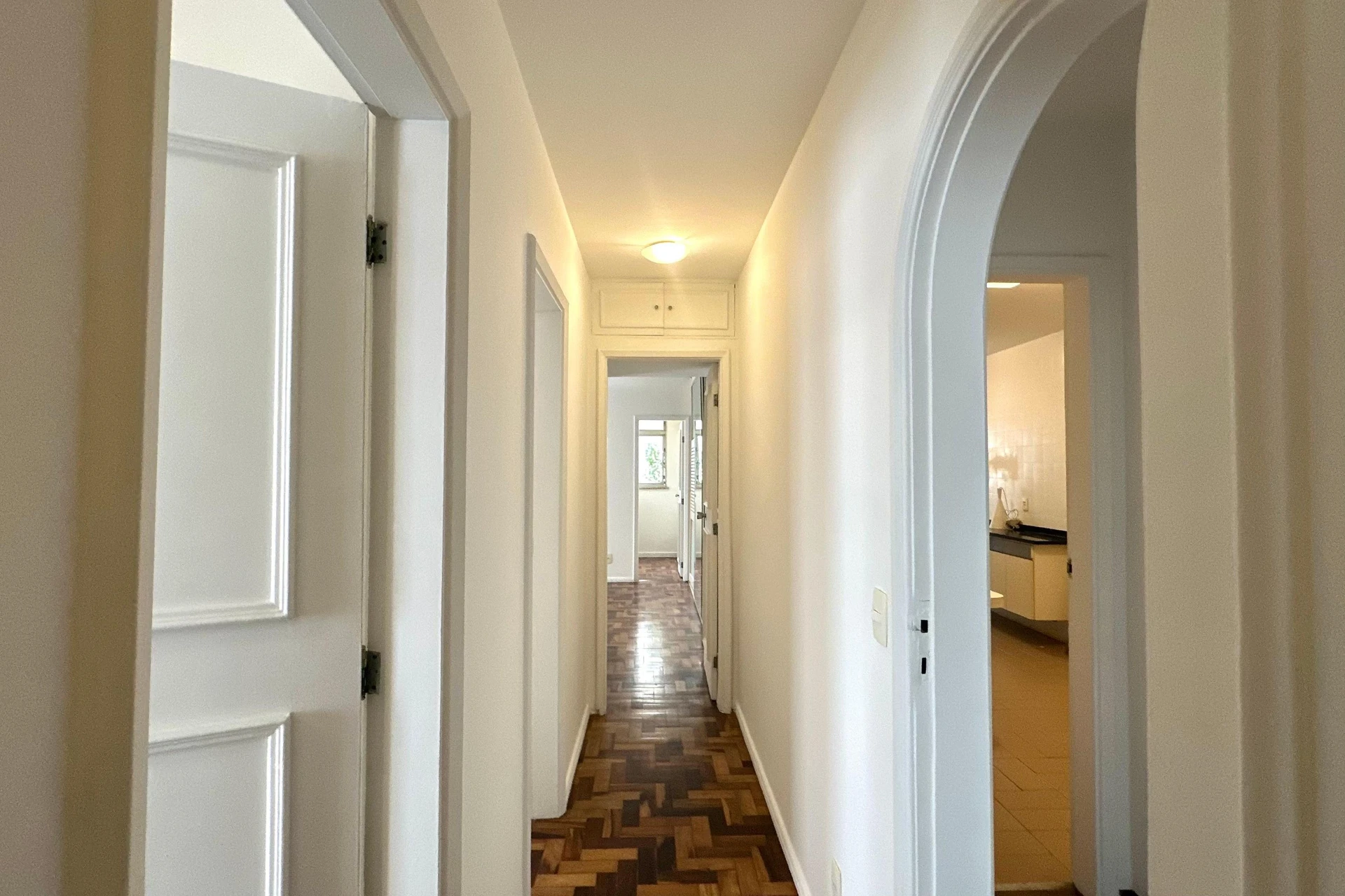 Unfurnished apartment with 2 en-suite bedrooms — photo 51