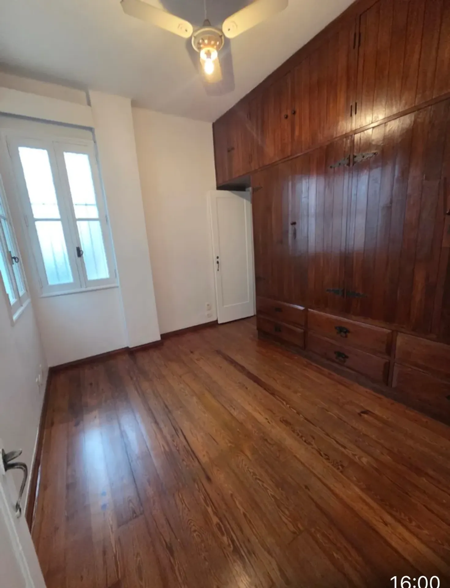 100 m² apartment with 3 bedrooms and a separate kitchen — photo 4