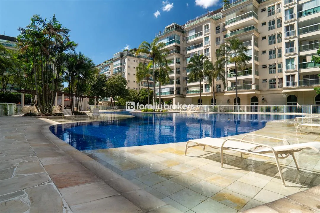 3 quartos e espaço de home office: apartamento de 200 m² — photo 17